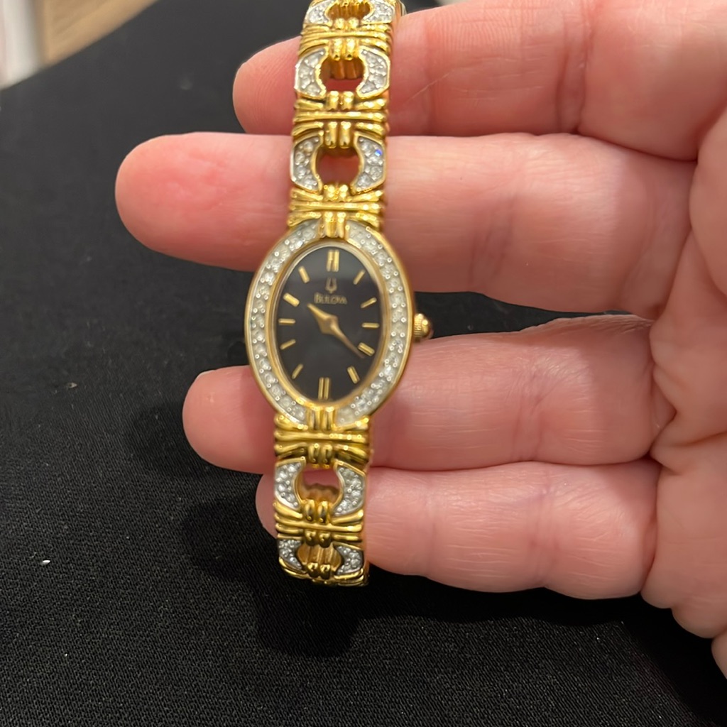 Vintage Bulova Ladies Watch Vintage Bulova Ladies Watch